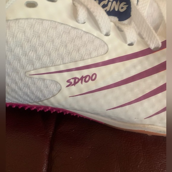 New Balance SD100v4 Track & Field Sprint Racing Spike White & Apricot; Size 5 - Picture 5 of 13